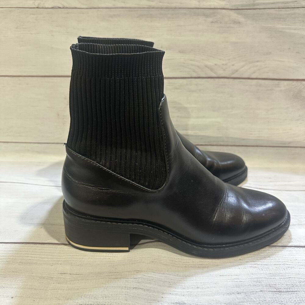 Zara Chelsea Boots Womens 7.5 Black Ankle Booties Contemporary Office Wear